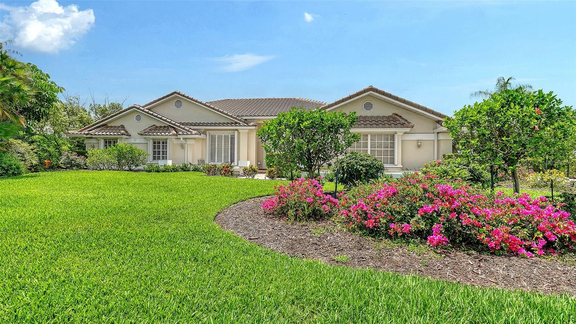 3988 Losillias Drive Sarasota FL 34238