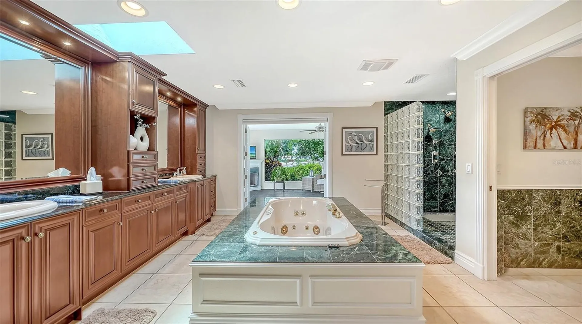 3988 Losillias Drive Sarasota FL 34238