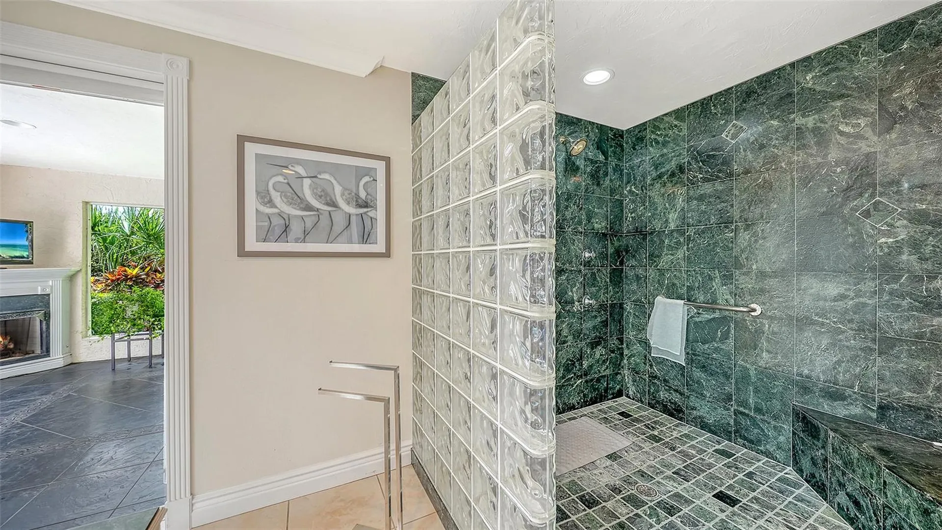 3988 Losillias Drive Sarasota FL 34238
