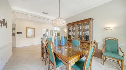 3988 Losillias Drive Sarasota FL 34238