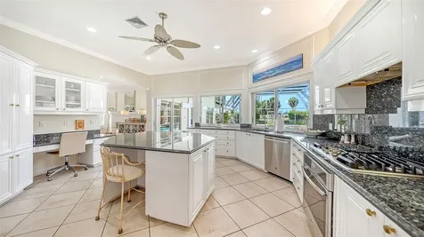 3988 Losillias Drive Sarasota FL 34238