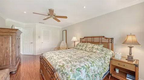 3988 Losillias Drive Sarasota FL 34238