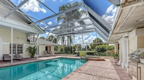 3988 Losillias Drive Sarasota FL 34238