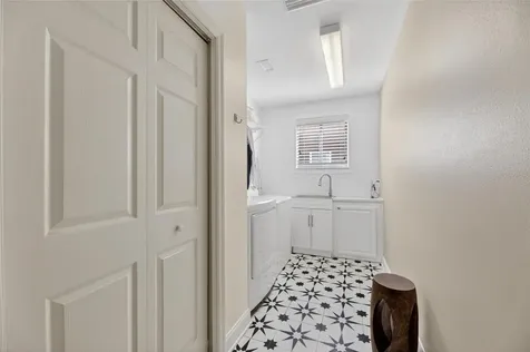 2713 Park Meadow Drive Valrico FL 33594