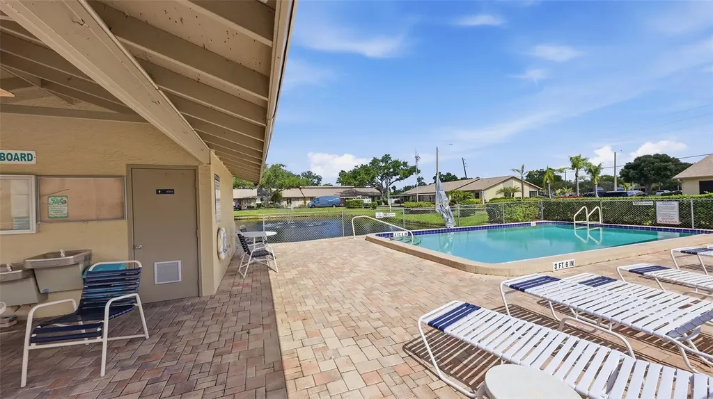 6050 28th Street W Bradenton FL 34207
