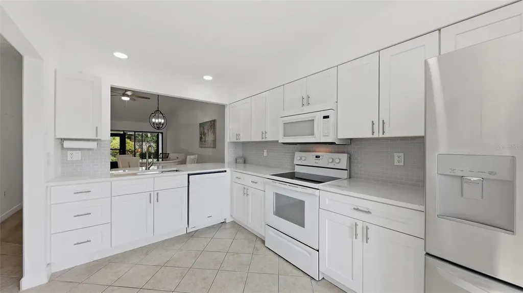 6050 28th Street W Bradenton FL 34207