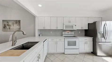 6050 28th Street W Bradenton FL 34207
