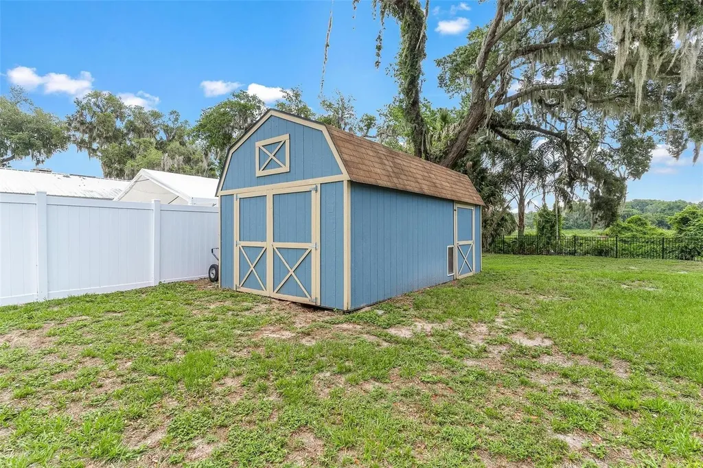 1008 Monterey Drive Leesburg FL 34748