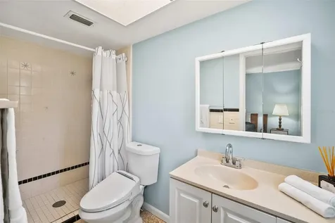 6010 N Gunlock Avenue Tampa FL 33614
