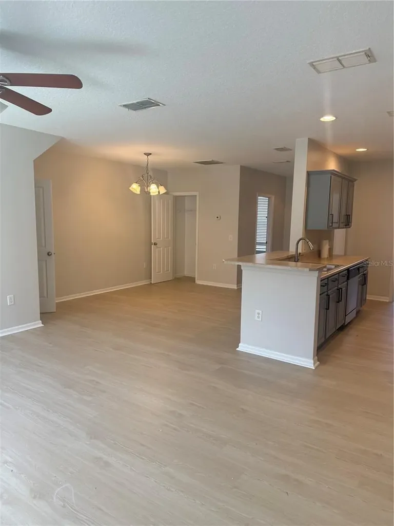 2911 Puerta Del Sol Boulevard Kissimmee FL 34744