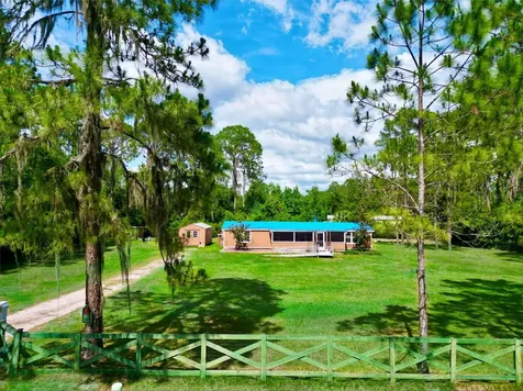 14113 SE 201st Terrace Hawthorne FL 32640
