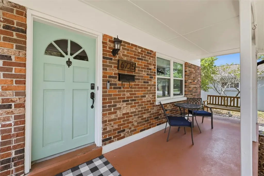 6725 Ralston Beach Circle Tampa FL 33614