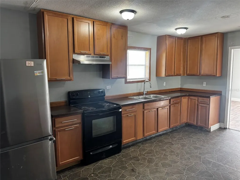 7001 Columbia Drive Mulberry FL 33860