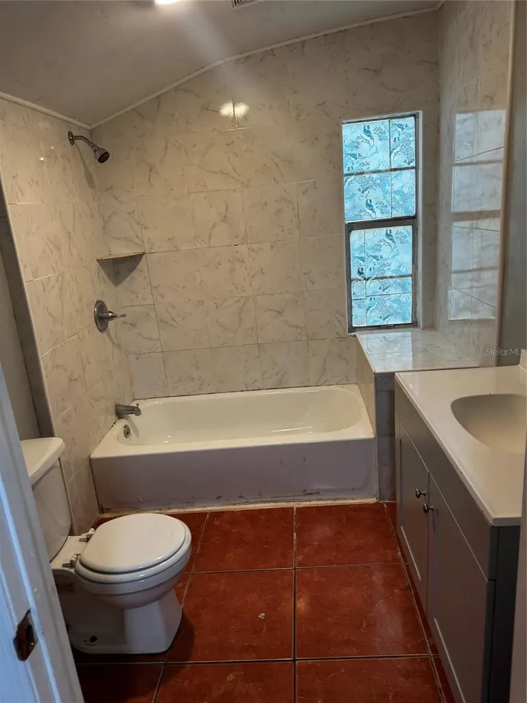 7001 Columbia Drive Mulberry FL 33860
