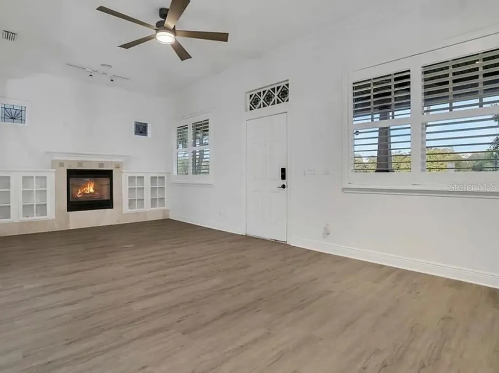 148 S Thornton Avenue Orlando FL 32801