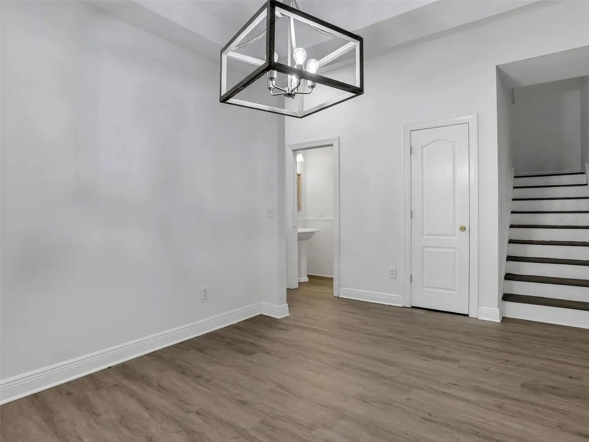 148 S Thornton Avenue Orlando FL 32801