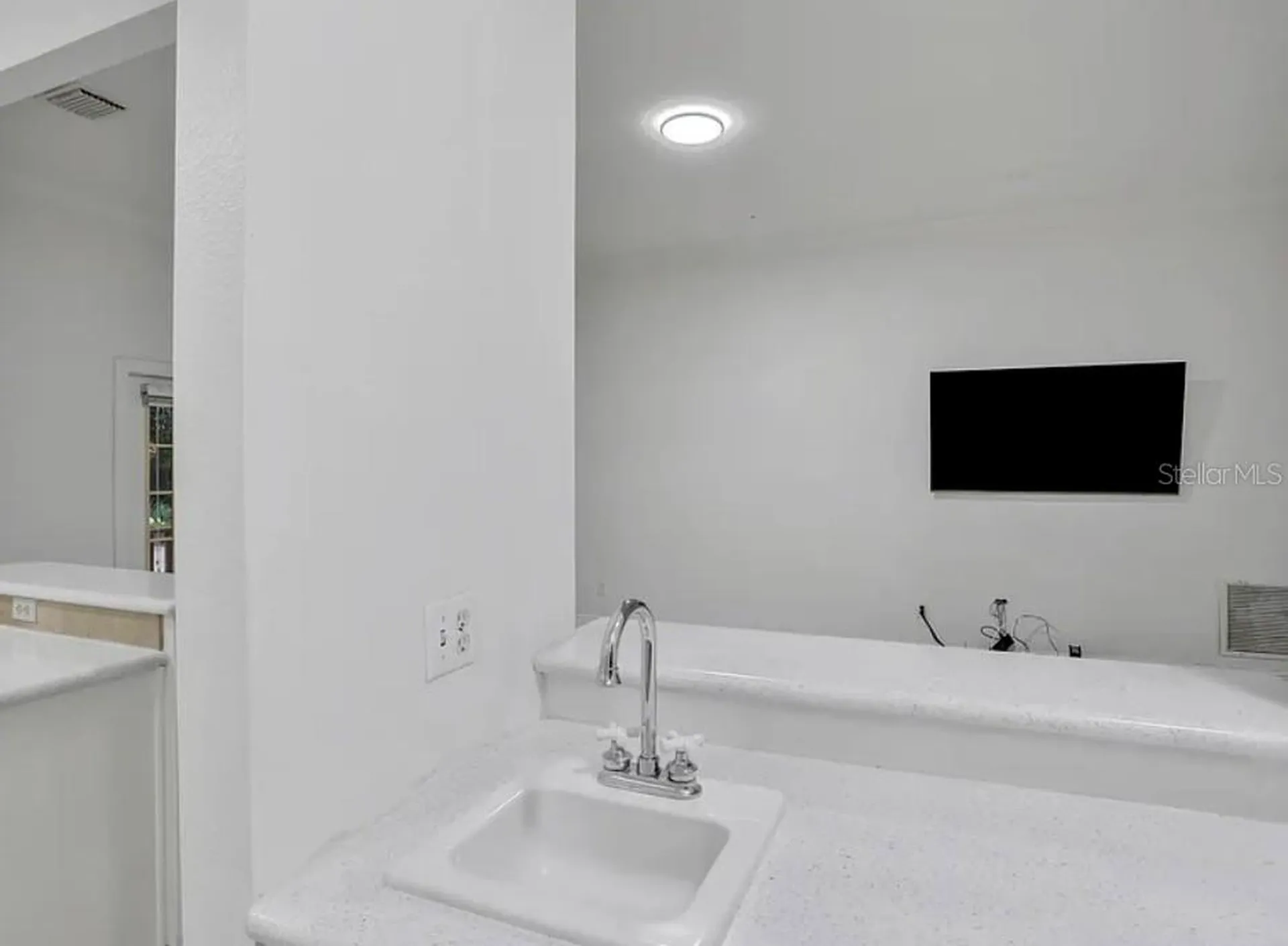 148 S Thornton Avenue Orlando FL 32801