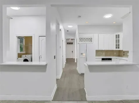 148 S Thornton Avenue Orlando FL 32801