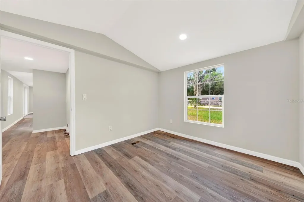 23939 NE 121 Lane Salt Springs FL 32134