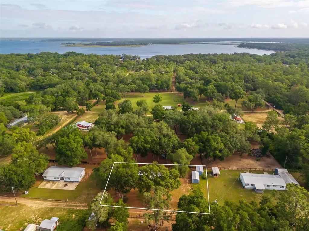 23939 NE 121 Lane Salt Springs FL 32134