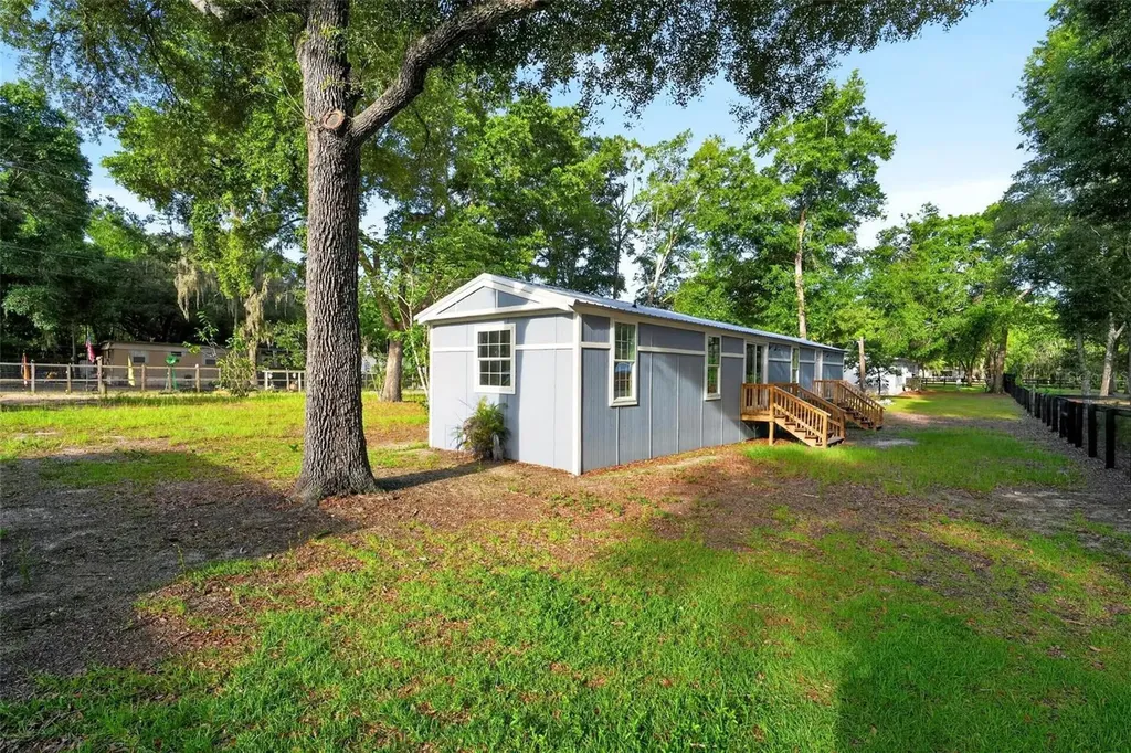 23939 NE 121 Lane Salt Springs FL 32134