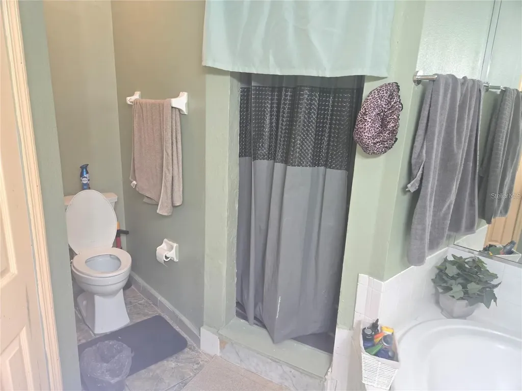 679 Midori Street Orlando FL 32811