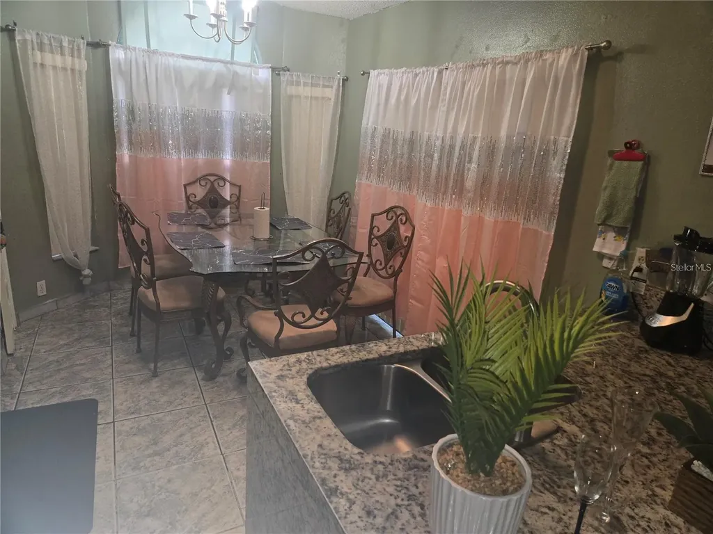 679 Midori Street Orlando FL 32811