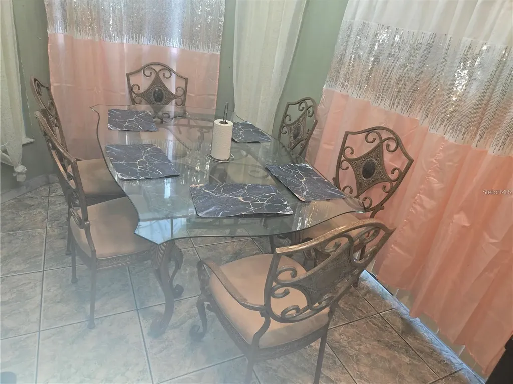 679 Midori Street Orlando FL 32811