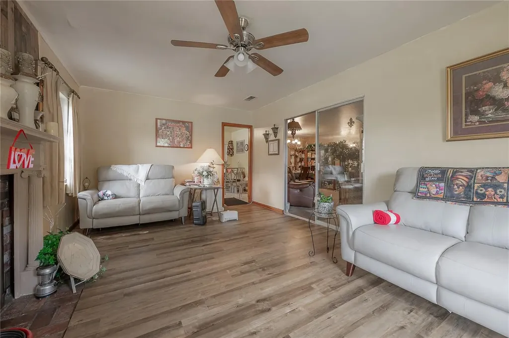 3803 River Grove Drive Tampa FL 33610