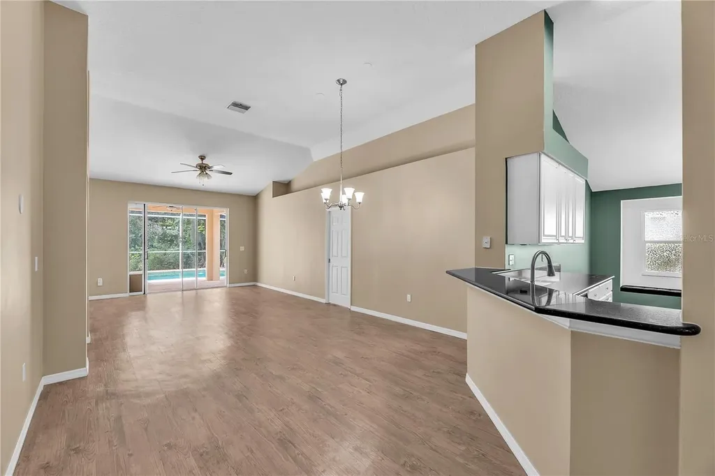17738 Nathans Drive Tampa FL 33647
