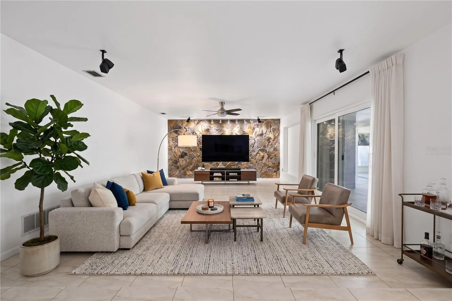 1903 Oro Court Clearwater FL 33764
