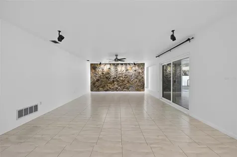 1903 Oro Court Clearwater FL 33764