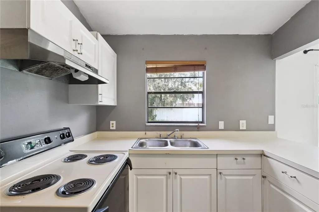 648 Floridian Drive Kissimmee FL 34758