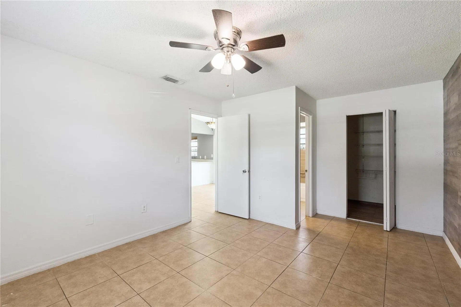 648 Floridian Drive Kissimmee FL 34758