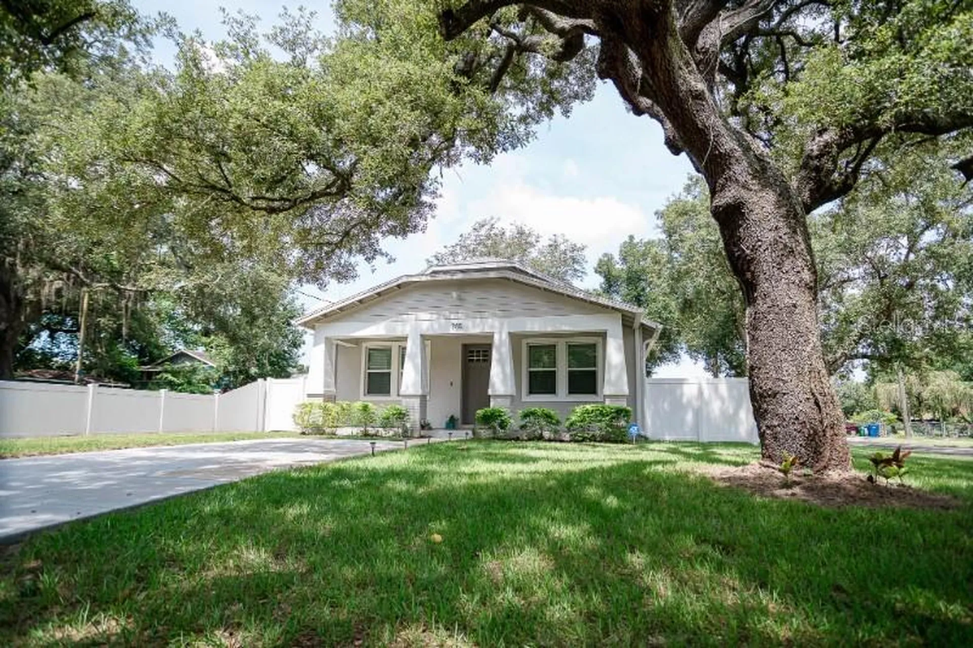 705 E Elm Street Tampa FL 33604