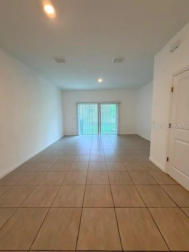3188 Skyline Loop Kissimmee FL 34758