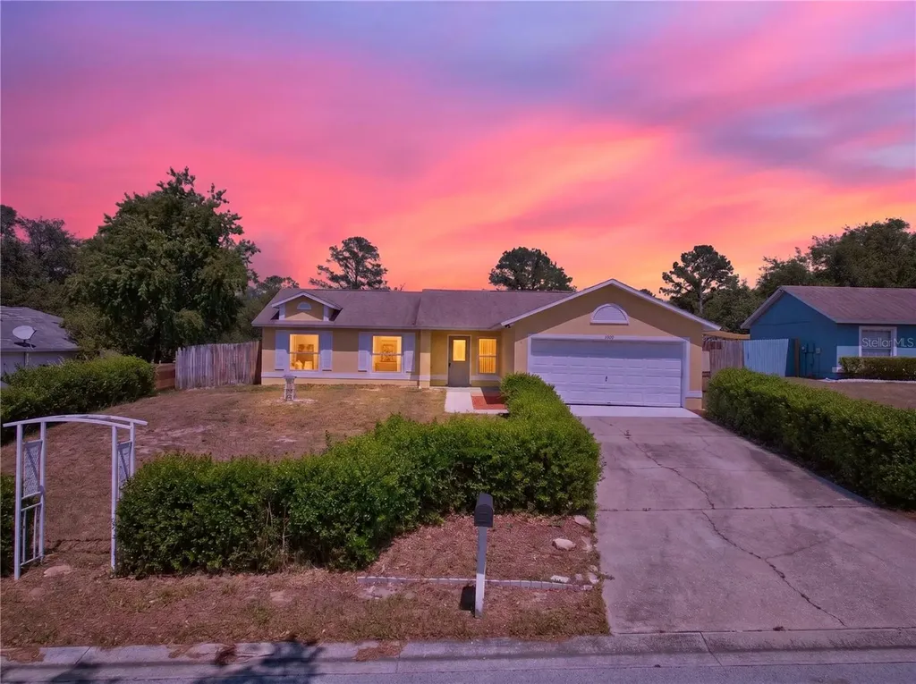 10810 Crescendo Loop Clermont FL 34711