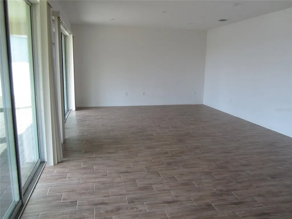365 Blue Lake Circle Kissimmee FL 34758
