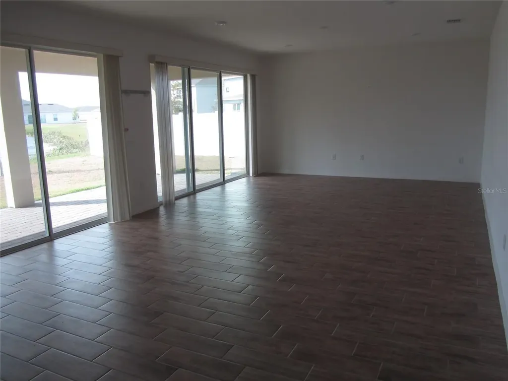 365 Blue Lake Circle Kissimmee FL 34758