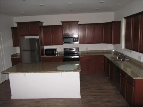 365 Blue Lake Circle Kissimmee FL 34758