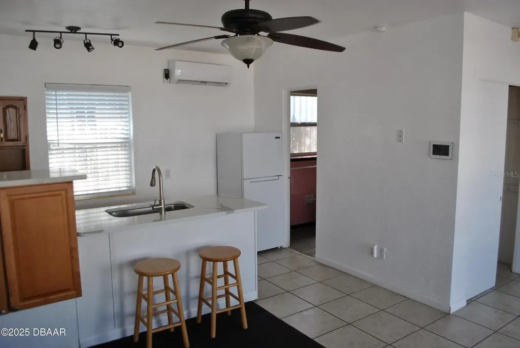 468 Ridgewood Avenue Daytona Beach FL 32117