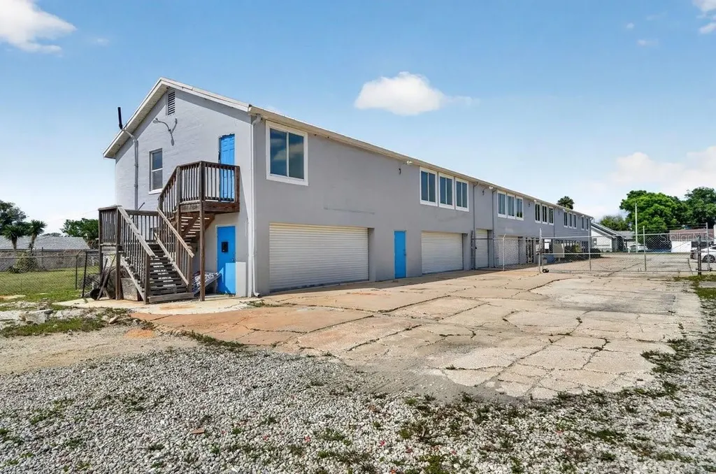 468 Ridgewood Avenue Daytona Beach FL 32117