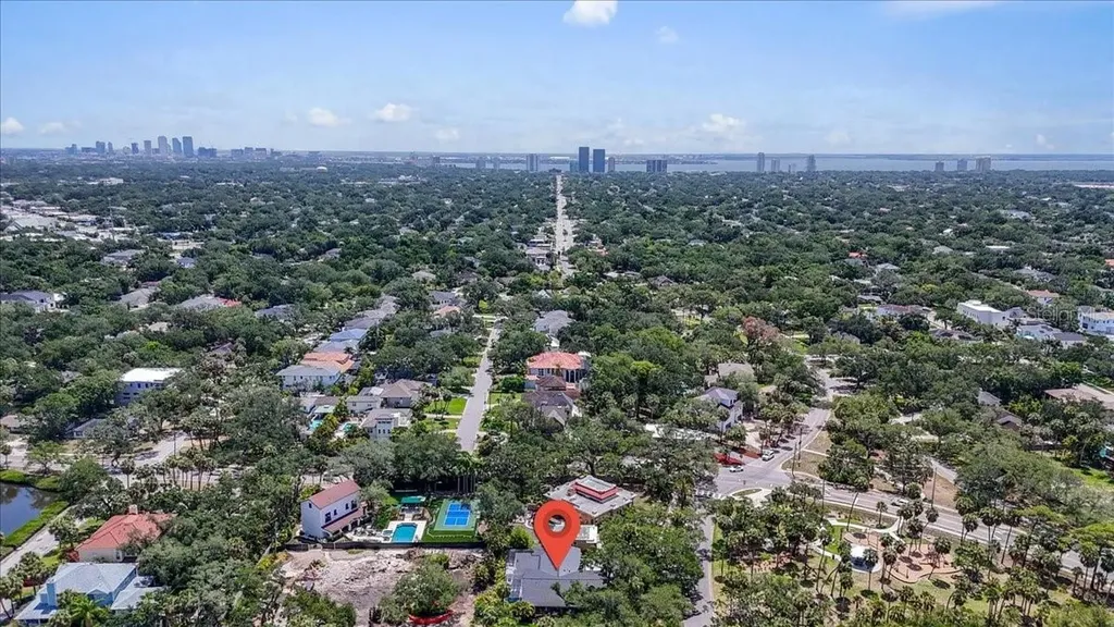 2708 N Dundee Street Tampa FL 33629