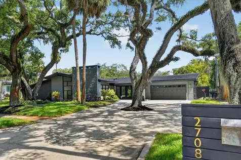 2708 N Dundee Street Tampa FL 33629