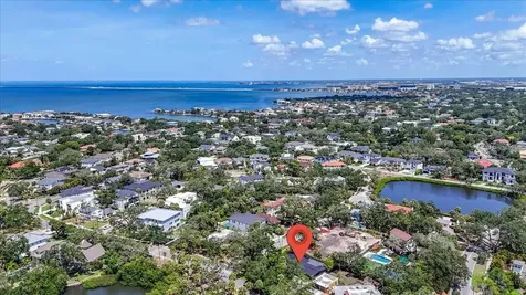 2708 N Dundee Street Tampa FL 33629