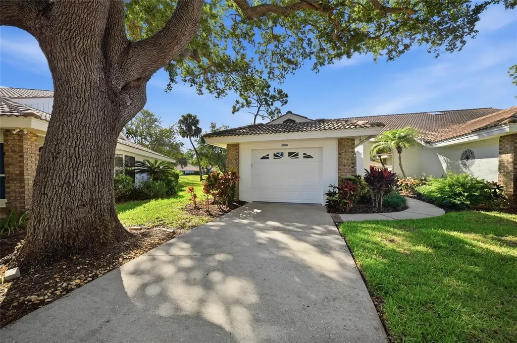 5807 Garden Lakes Palm Bradenton FL 34203