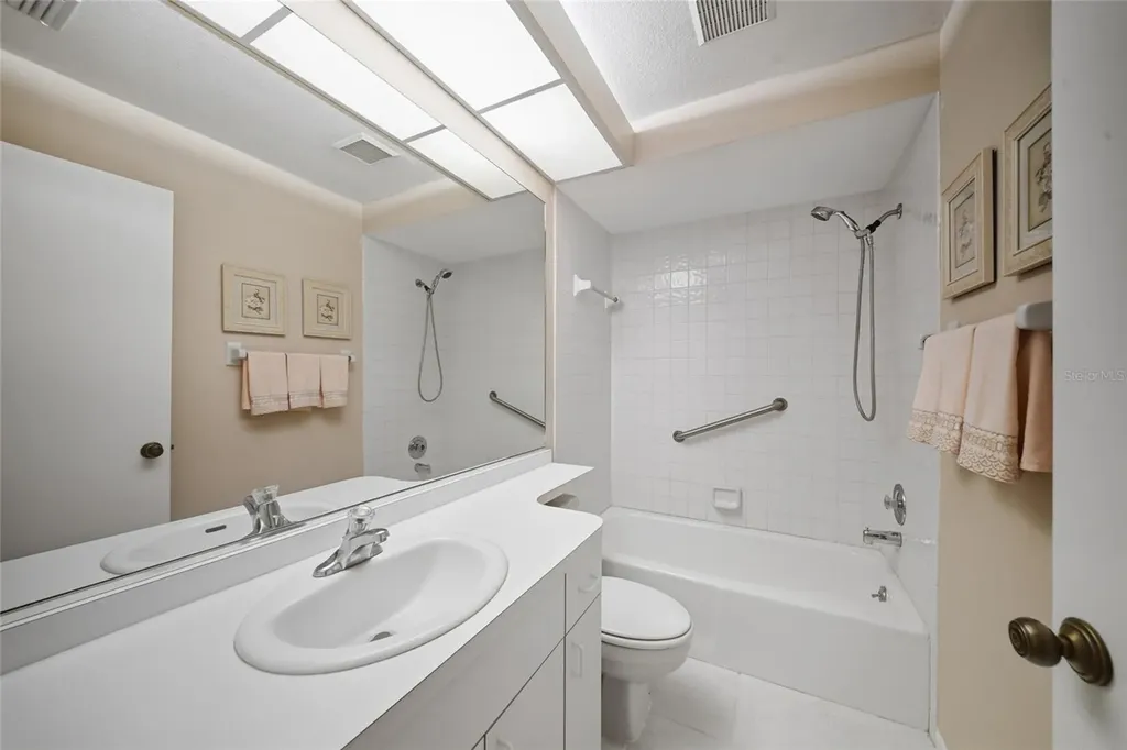5807 Garden Lakes Palm Bradenton FL 34203