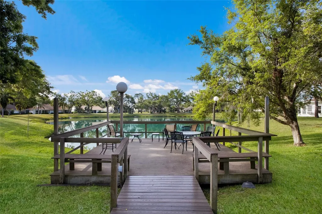 5807 Garden Lakes Palm Bradenton FL 34203
