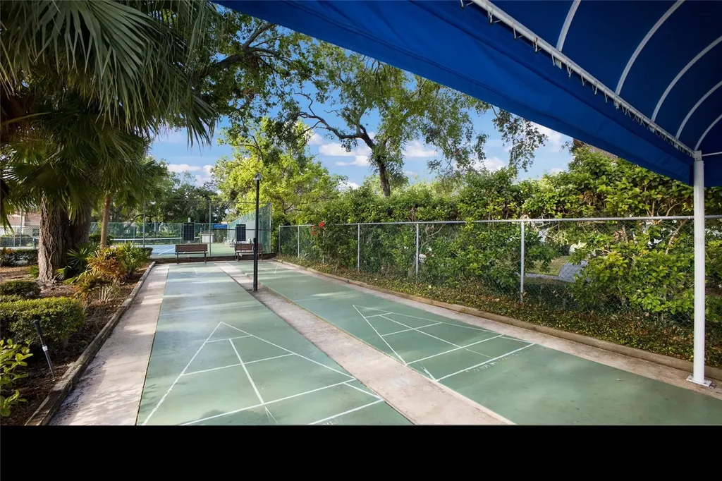 5807 Garden Lakes Palm Bradenton FL 34203