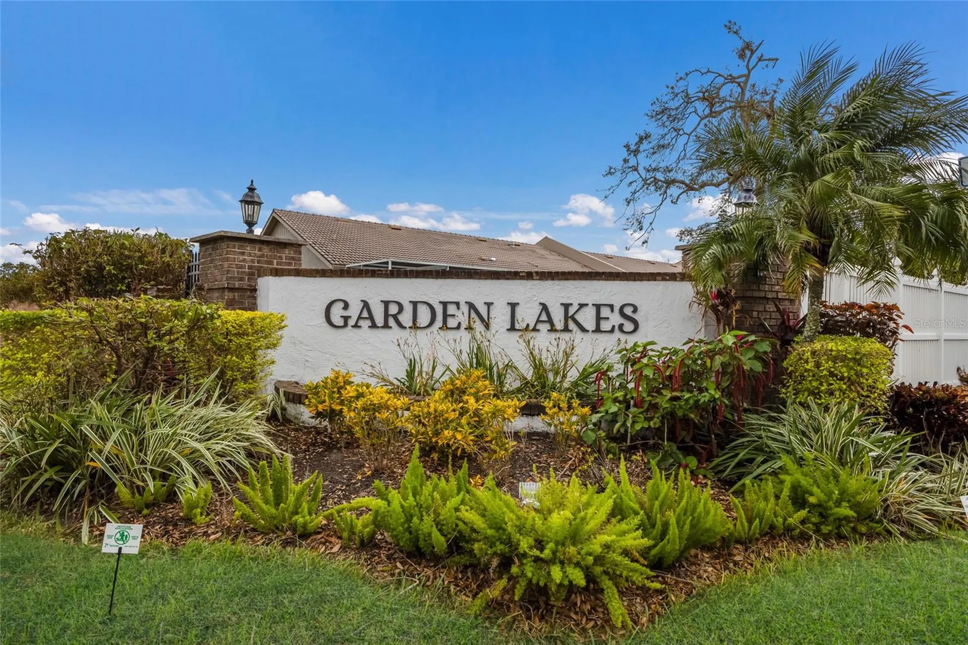 5807 Garden Lakes Palm Bradenton FL 34203